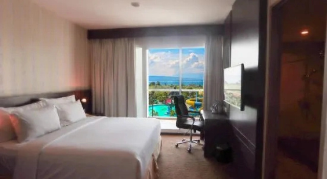 Люкс Labersa Hotel & Convention Center Toba Balige