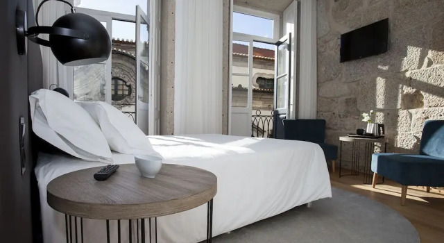 Belomont52 Guest House, Varaa Matkakoti Hotellit Porto pysäköinnillä, Pysäköinti