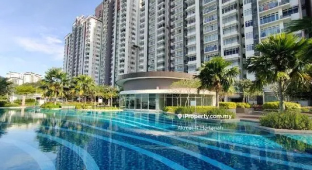 Putrajaya Dwiputra 6 Plus 1 PAX Fully Air-Con
