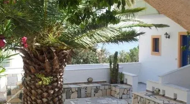 Stefanos Apartments