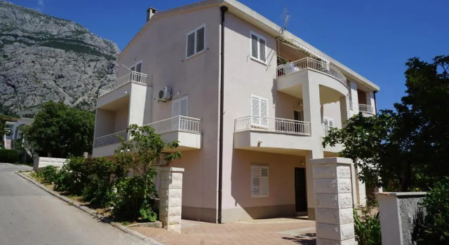 Apartment Nena & Petar, Забронировать Апартаменты/квартира Апартаменты Макарска, рядом с Набережная Рива (Макарска), Апартаменты/квартира