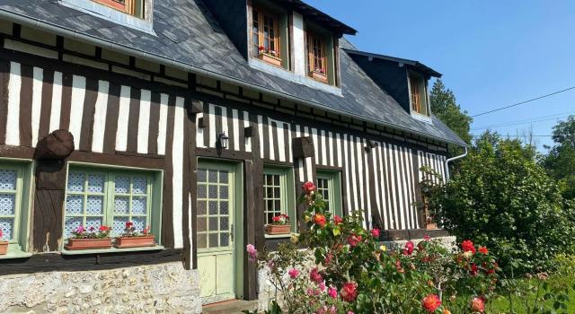 Lovely Norman Half-timbered House, Manneville La Raoult, Book Hotel Hotels in Normandy with Parking, Parking