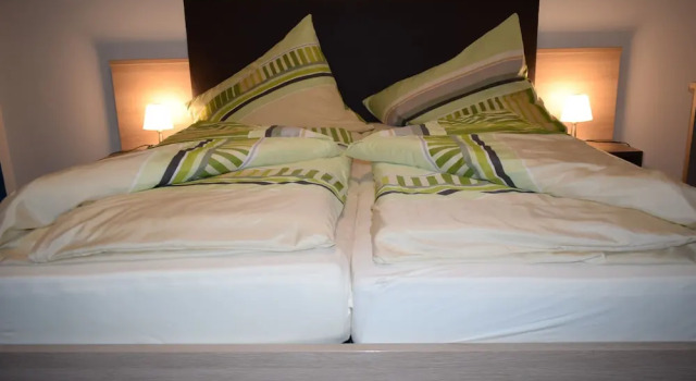 Ferienwohnung Claudia, Book Lejlighed Hoteller i Vorarlberg med parkering, Parkering