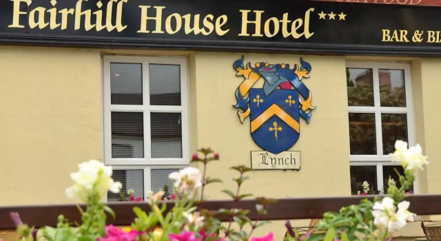 Fairhill House Hotel, Prenota Hotel  
