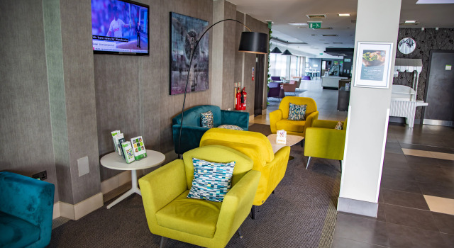 Holiday Inn Southend by IHG, Забронировать Отель Саутенд-он-Си Эссекс