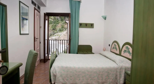 Standard Doppel Zimmer mit Gartenblick Hotel Gabbiano