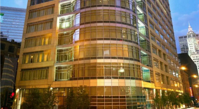 Kinzie Hotel, Забронировать Отель Ривер-Норт Чикаго