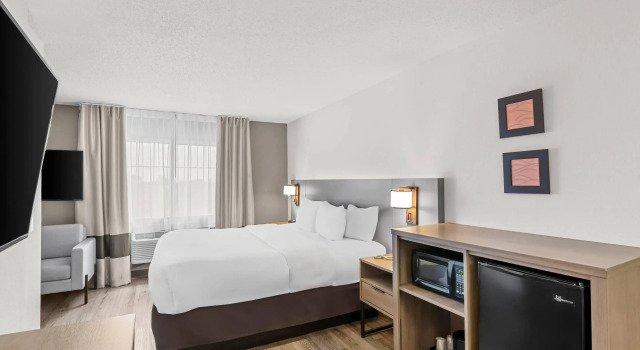 Двухместный люкс Comfort Inn & Suites Bellevue - Omaha Offutt AFB