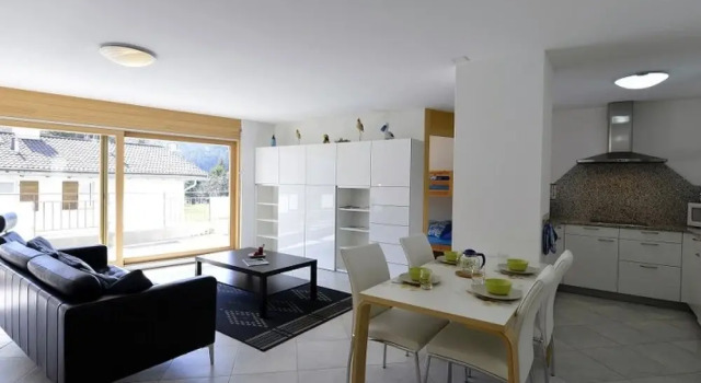 Ferienwohnung Sotrach GNA EG Scuol, Book Hotel Hotels in Grisons with Parking, Parking