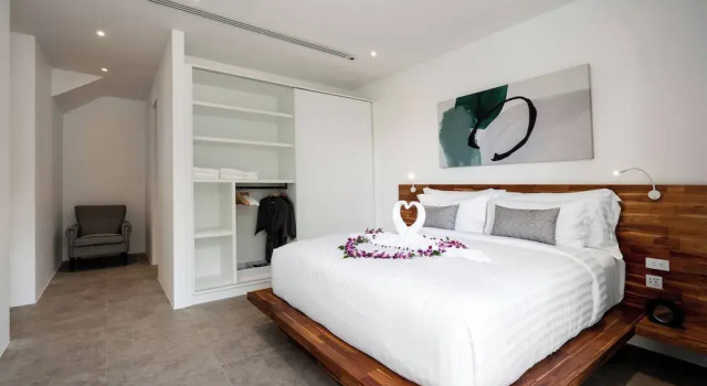 Luxury Sea View Pool Villa L at UniQue Residences, Забронировать Вилла Отели Южного Таиланда с парковкой, Парковка