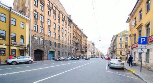 Достоевскинн на улице Жуковского 59