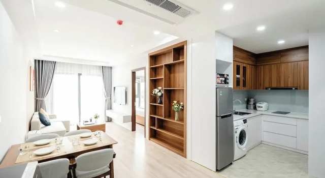 Апартаменты с 2 комнатами с балконом и с видом на город FLESTA Nui Truc Serviced Apartment & Hotel