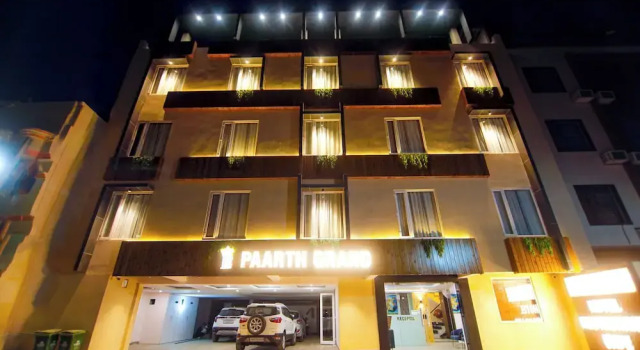 Paarth Grand, Varaa Hotelli Haridwar Uttarakhand
