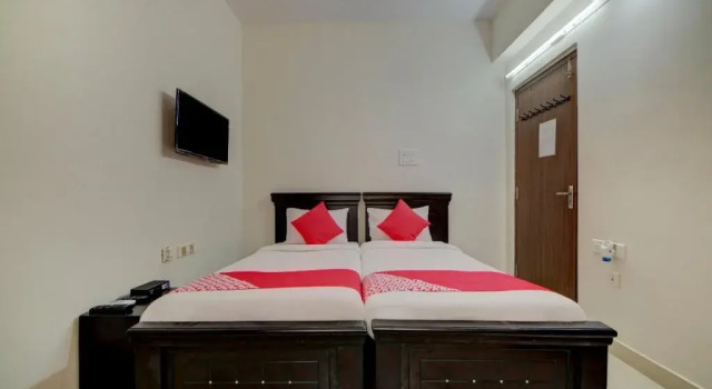 Hotel Anu Residency By OYO Rooms, Varaa Hotelli Kukatpalli 