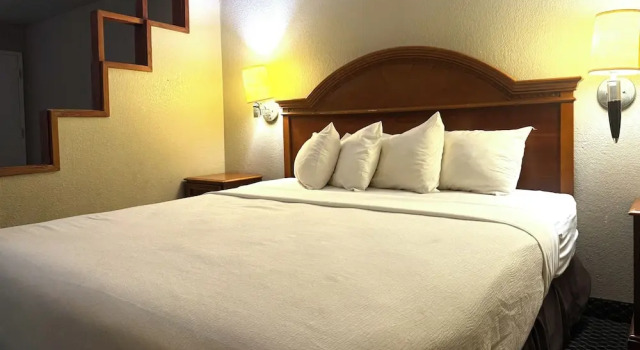 Двухместный люкс Homegate Studios & Suites San Antonio Medical Center