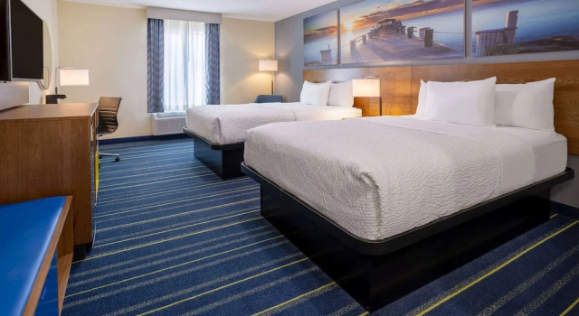 Standard Vierer Zimmer Days Inn by Wyndham Grayson