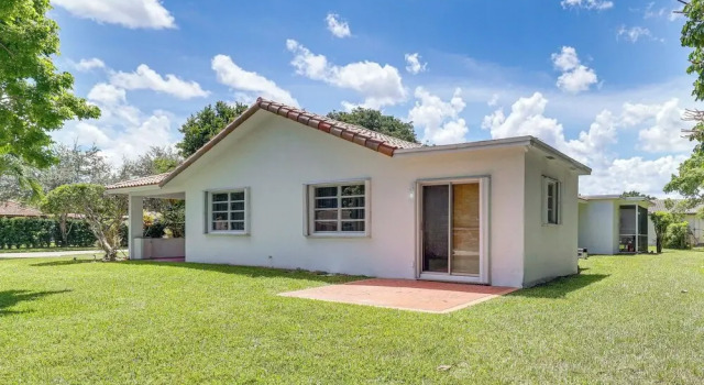 Коттедж Walk to City Center: Modern Coral Springs Getaway