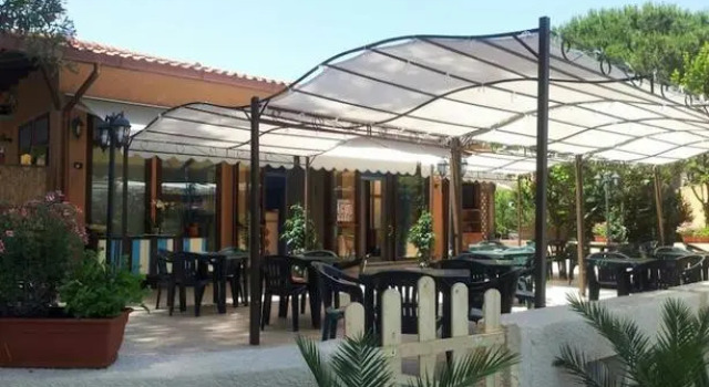 Pintadera Hotel, Забронировать Отель Отели Санта-Маргерита-ди-Пула с парковкой, рядом с Пляж Санта-Маргерита-ди-Пула, Парковка