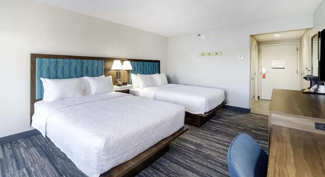 Четырёхместный номер Standard с балконом Hampton Inn Port Charlotte