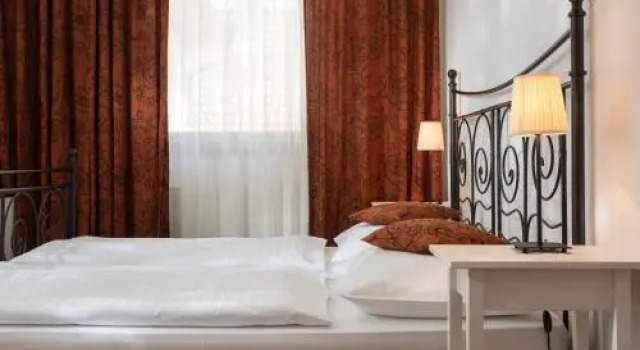 Vinařství & Vinařský dům Petratur, Prenota Appartamento Hotel a Moravia meridionale con parcheggio, Parcheggio
