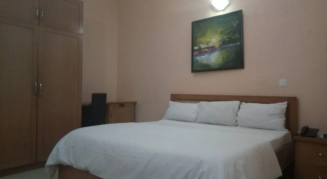 Standard Zimmer Allen Suites