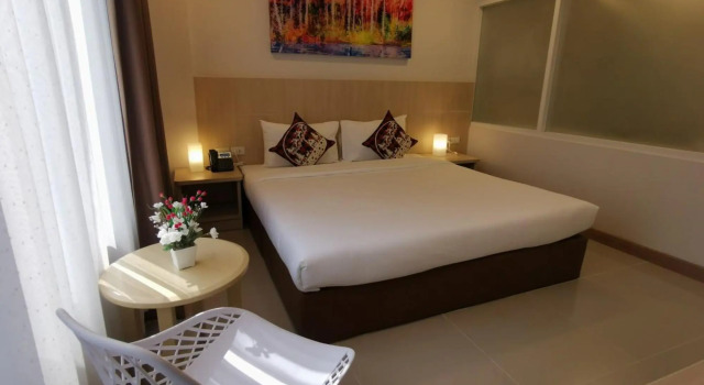 Malee Hotel Chiangmai, Забронировать Отель Отели Чиангмай 3 звезды, рядом с Рынок Чанг-Пуак, 3*