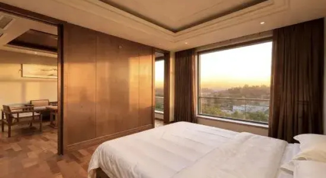 Люкс Business Liaokuo Jingshe