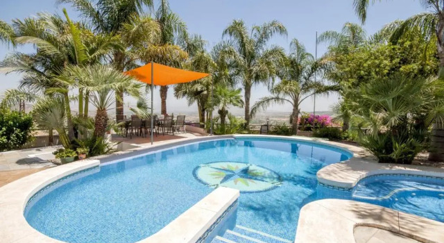 Вилла Deluxe Cubo's Villa Bellavista de las Lomas