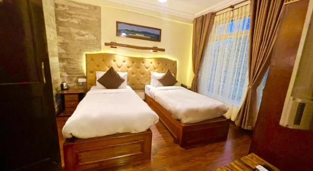 Люкс с балконом Hotel The Kantipur