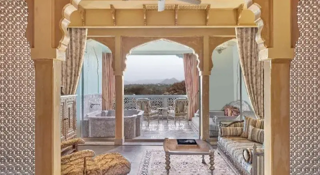Полулюкс Standard Raffles Jaipur