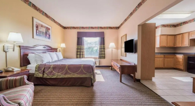 Люкс Super 8 by Wyndham Fort Worth Stockyards
