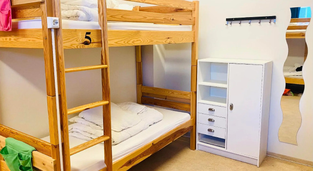 Кровать в общем номере Bus Hostel Reykjavik