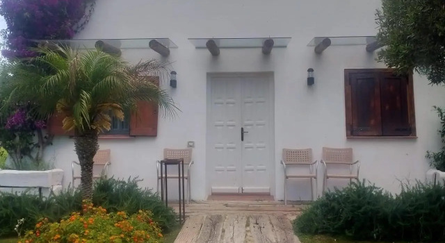 LUNATENUTA, Rezervați Hotel Mondragone Campania