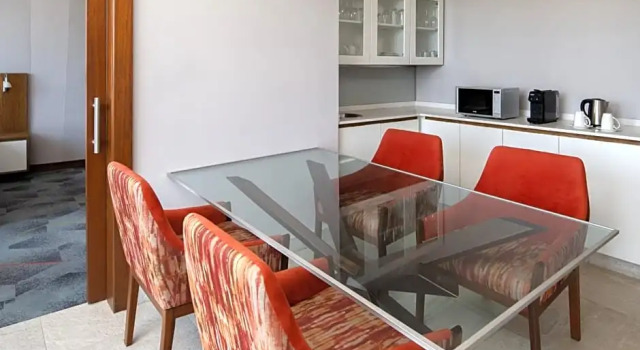 Double suite Holiday Inn - Nairobi Two Rivers Mall, an IHG Hotel