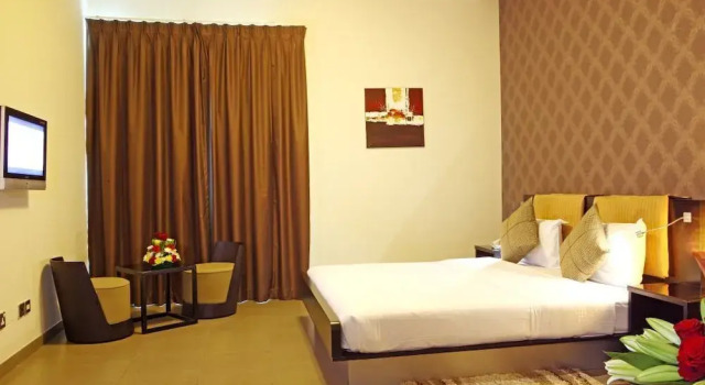 Апартаменты с 2 комнатами First Royal Hotel Apartment