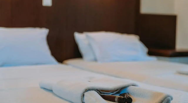 Двухместный номер с частичным видом на море Karavostasi Beach Hotel