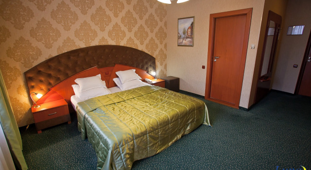 Luna Hotel