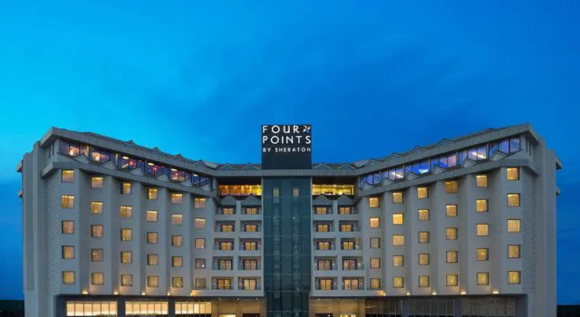 Люкс с видом на город Four Points By Sheraton Visakhapatnam
