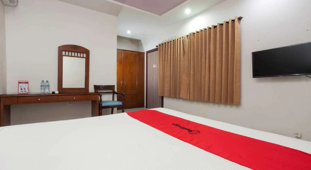 RedDoorz @ Panglima Sudirman