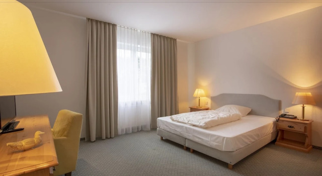 Eden Parc Hotel, Забронировать Отель Бад-Швальбах Таунус