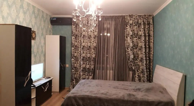 1 room hotel style apartment