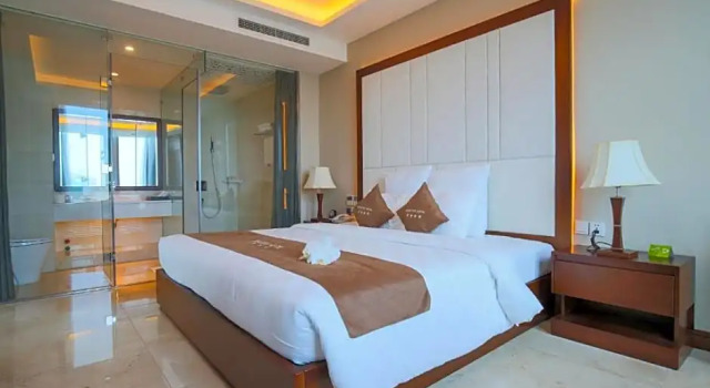 Номер Luxury Eden Star Saigon Hotel