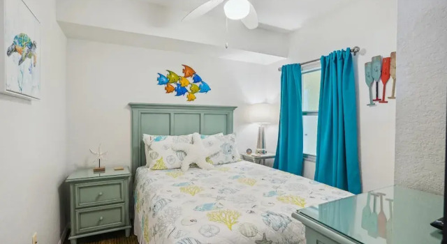Sunset Vistas 407s, Забронировать Апартаменты/квартира Отели Треже-Айленд с парковкой, рядом с St. Petersburg Municipal Beach, Парковка