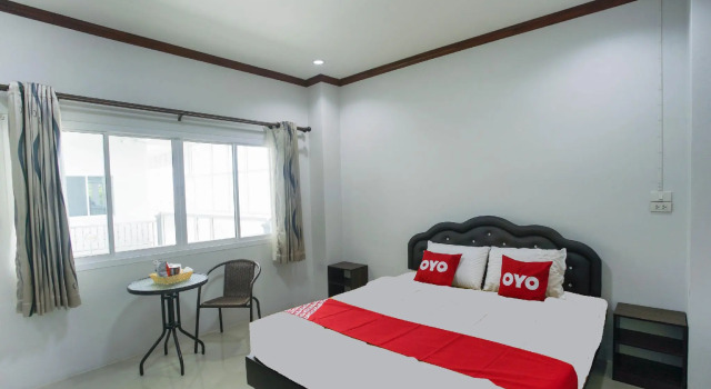 OYO 75394 Sakthong Grand Hotel