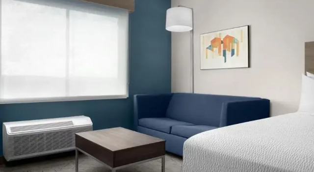 Четырёхместный люкс Holiday Inn Express And Suites Bessemer - Birmingham West