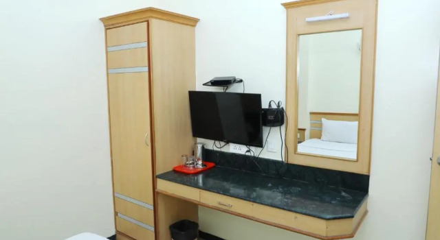 FabHotel ESS Paradise, Забронировать Отель Отели штата Тамилнада с завтраком, Завтраки