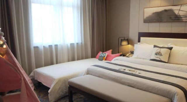 Семейный номер Standard Jinjiang Metropolo Hotel - Xuzhou Train Station Chudu