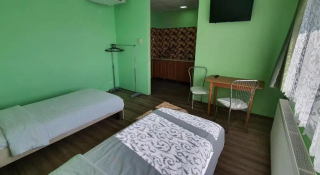 Двухместный номер Superior с видом на сад Luxor Inn & Suites