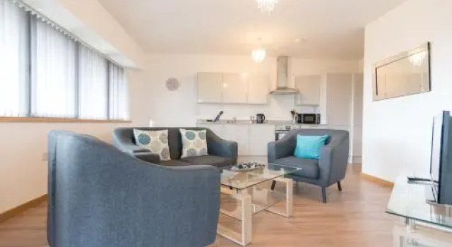 Hamilton Grace, 2 Bed, 1 Bath, Plenty of Parking SN5