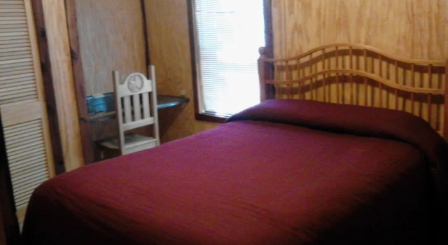 Shady Oaks Cabins & RV Park
